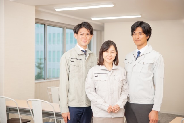 直接雇用の募集です　大手自動車部品の機械操作・組立・検査などのお仕事です★