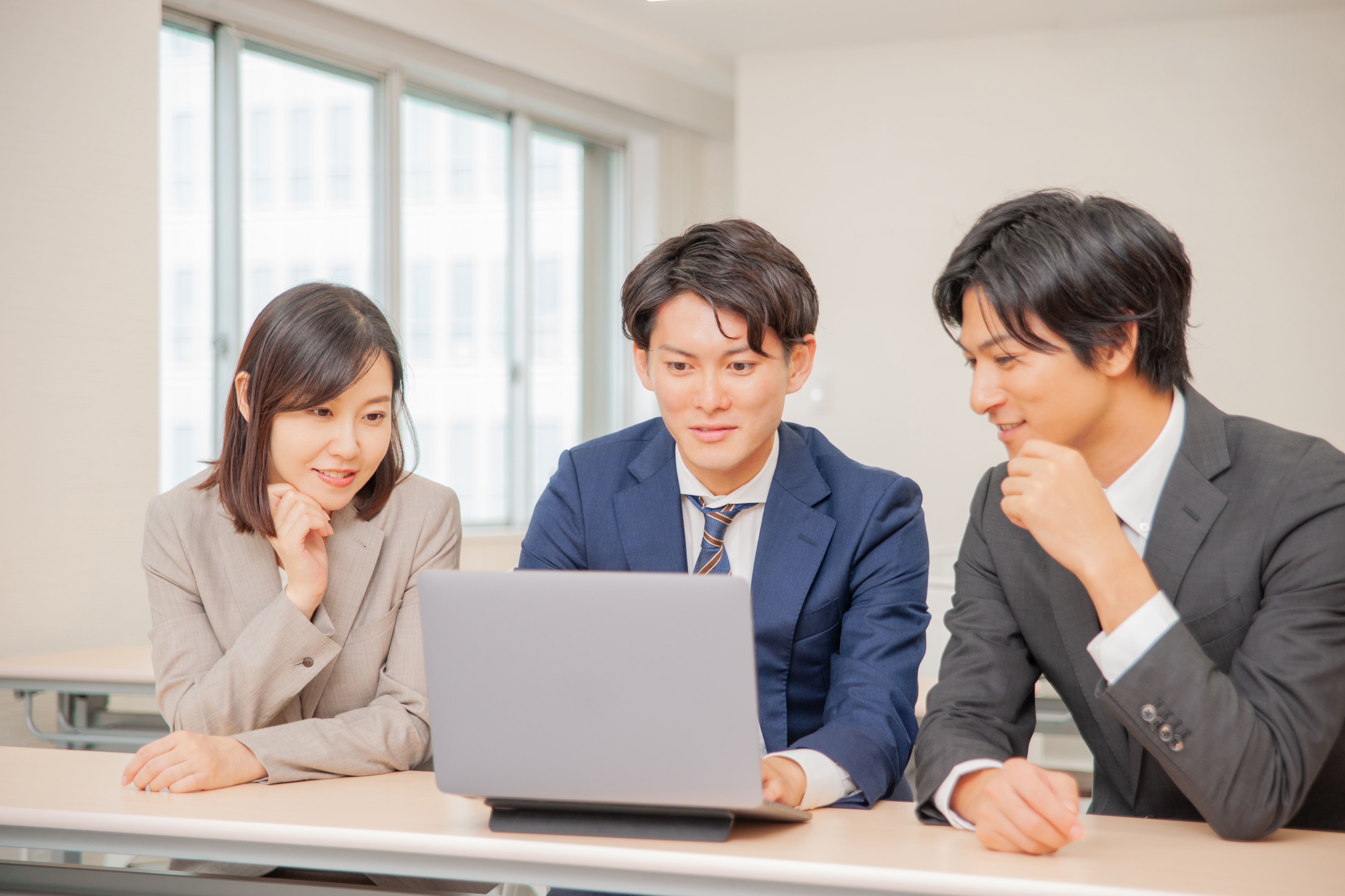 繊維メーカーでの企画営業