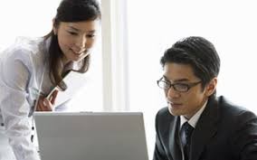 学校内でのヘルプデスク業務