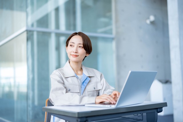 眼鏡会社でのPC入力、発注入力など