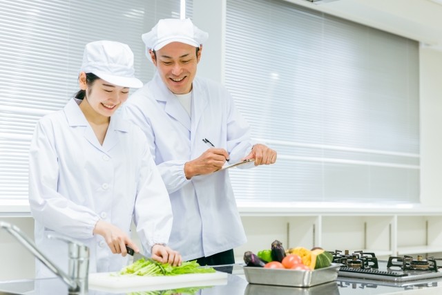 高齢者施設での調理員